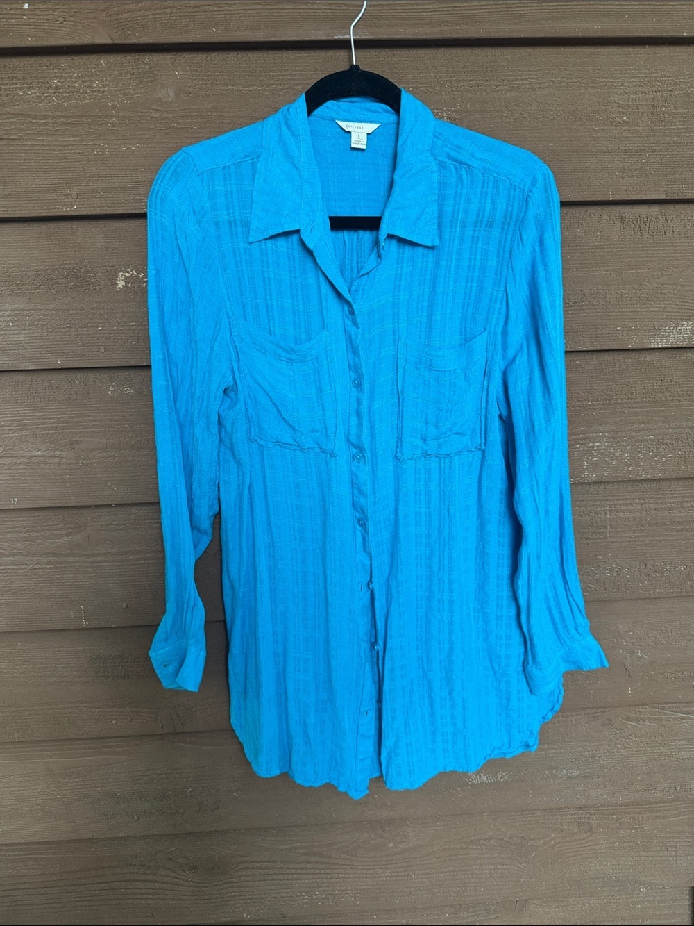Lightweight Turquoise Button-Down Shirt with Chest Pockets
